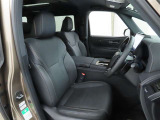長時間の運転でも疲れにくいシートです。