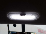 車内のルームランプはLEDに打ち換えられています。