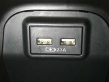 【充電用USB端子】デバイスの充電に便利です。※実際の接続端子は写真で確認or店舗までご気軽にお問合せください♪