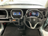 【前方視界】開放的な前方視界!運転がしやすく疲れにくいです♪窓が大きく、見通しがとっても良いおクルマですよ♪