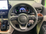 【純正革巻きステアリング】上質な革を使用することで、手にしっかり馴染みとても運転しやすいハンドルです♪