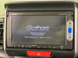 【純正ナビ】人気の純正ナビを装備しております。ナビの使いやすさはもちろん、オーディオ機能も充実!キャンプや旅行はもちろん、通勤や買い物など普段のドライブも楽しくなるはず♪
