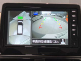 前後左右4つのカメラで、上から見たような映像をお届け、駐車時も安心、アラウンドビューモニター付(肉眼では確認し辛い左前の映像に切り替えることも可能です)。