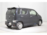 当店は全車『ロングラン保証』付!(1年間、距離無制限 HV車はHV保証付) 別途延長保証もご用意しております♪ ぜひ現車を確認にご来店ください