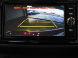 バックカメラが付いているので後方確認が非常にしやすいです。今や運転初心者も熟練者も必須装備!ついていて損はないですね♪
