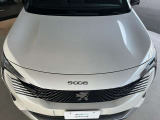 当店はシティライトグループのフレンチディーラーとなっており、岡山県初、日本最大級のDS AUTOMOBILESショールームをオープン 最新のCIに基づいた納車エリア、ラウンジ、レセプションを完備しております