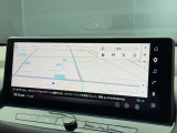 12.3インチワイドディスプレイを採用。情報を同時に表示できる3分割画面も可能