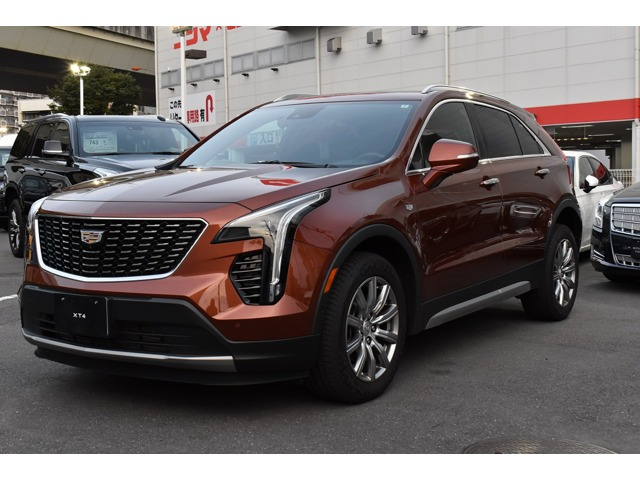 XT4 プレミアム 4WD