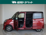 両側パワースライドドア付きだから、狭い駐車スペースなどでの 乗り降りラクラク!小さなお子さまのいるご家庭には嬉しい装備。