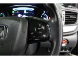 Hondaセンシングの機能のひとつ、アダプティブクルーズコントロール付!アクセルから足を離しても設定したスピードと前車との車間を保ち走行してくれます!車線維持もアシスト☆高速道路で疲労軽減ですね☆