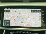 ●純正ナビ:一体感のあるナビは、高級感ある車内を演出してくれます。Bluetooth再生などオーディオ機能も充実しておりますので、運転もより楽しめます♪