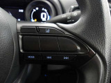 【車線逸脱防止機能】ウィンカーをださずに車線逸脱をするとディスプレイ表示と警報ブザーで注意を促します。