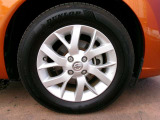 純正アルミホイール185/65R15・ダンロップ製です。