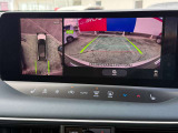 駐停車には便利なアラウンドビューモニター搭載。サイドモニターの切り替えも可能です。