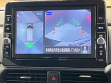 【アラウンドビューモニター】車を上から見下ろしているかのような映像で周囲の状況がひと目で確認、狭い駐車場に駐車するときも安心です♪♪障害物などがあると警告音がなりますので安心して駐車が出来ます★