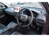 ハンドル周りもスッキリしていて運転しやすいです。