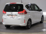 ボディクリーニング後、愛車をピカピカの状態へ保護するコーティング「ブライトパック」がおススメです!水垢がつきにくく、手入れがしやすくなりますよ!いつも愛車をきれいにしておきたい方におススメです。