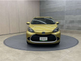 お車購入のポイントとなるフロントマスクです!シャープな目つきが印象的なデザインのヘッドランプです。