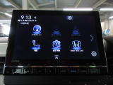 フルセグTV搭載。CD/DVD再生、Bluetoothオーディオに対応しています。