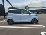 コンパクトなボディでどの年代の方にも乗りやすいお車になっております☆