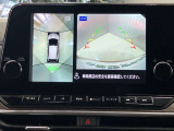 【アラウンドビューモニター】車を上から見下ろしているかのような映像で周囲の状況がひと目で確認、狭い駐車場に駐車するときも安心です♪