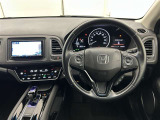 スタイリッシュなインパネ周りです!運転の際、常に目にする部分は、シックにまとめた飽きの来ないデザインが人気です!