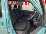 運転席広々