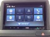 ドライブの必需品。Honda純正のディスプレイオーディオを搭載しています。Apple CarPlayやAndroid Autoに対応しているので、スマートフォンの機能を車内でも手軽に使えます。