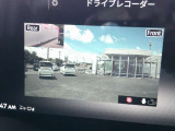前後ドラレコ搭載。モニターで確認できるんですね。