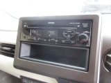 CDコンポがついています。CDプレーヤー・AM/FMチューナー付です。お好みの音楽を聞きながらのドライブは楽しさ倍増ですね!