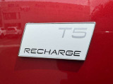 RechargeT5モデルはエンジンと電気を使うPHEVモデル。街中は電気で走って燃費に優しく、走りは軽快です。