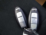 『インテリジェントキ-』機械的な鍵を使用せずに車両のドアの施錠/解錠、エンジン始動が可能なシステムです!