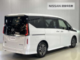 セレナ 1.4 e-POWER ハイウェイスターV 