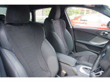 疲れにくいと評判のBMWのシートは一度座るとその良さがわかります☆お問合せ(0078-6002-613077)迄お待ちしております。大阪府吹田市芳野町5-55 毎水曜、第二・第三火曜日定休 営業時間10:00〜18:00