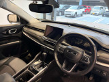 見晴らしの良い運転席で、室内空間も広くなっております。