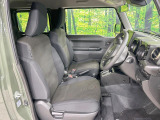 ドライバーによって運転しやすいポジションは異なり、あの車はどうなのか不安なこともありますよね。気になるお車は店頭で乗り込んでご確認いただけます♪
