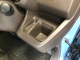 【ドリンクホルダー】こちらにドリンクホルダーがついています!