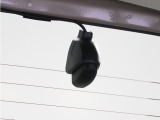 ◆リアにもドライブレコーダーを装備しております◆映像・音声などを記録する自動車用の装置です。もしもの事故の際の記録はもちろん、旅行の際の思い出としてドライブの映像を楽しむことができます。
