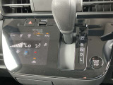簡単操作のオートエアコン!室内の温度調整として冷房・除湿が出来るのはもちろんのこと雨天時の窓の曇り取りとしても活用出来ます!