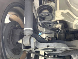 お車を安心してお乗りいただく為には、足回りの定期点検が欠かせません。サービスサポート(有償保証)では無料点検もご提供しており、安心のカーライフをお過ごしいただけるサポート体制が整っています。