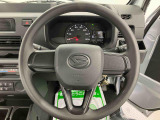 3.「認定中古車カルテ」は、走行距離や修復歴に加えてキズ・凹みの有無・状態や消耗品の交換、過去の整備状況がわかります。