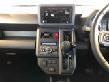温度を設定すれば、自動で車内の温度管理をしてくれる優れものです♪ATミッションで運転楽々