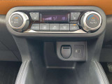 フルオートエアコン 温度設定をすれば自宅のエアコンのように車内の温度をコントロール
