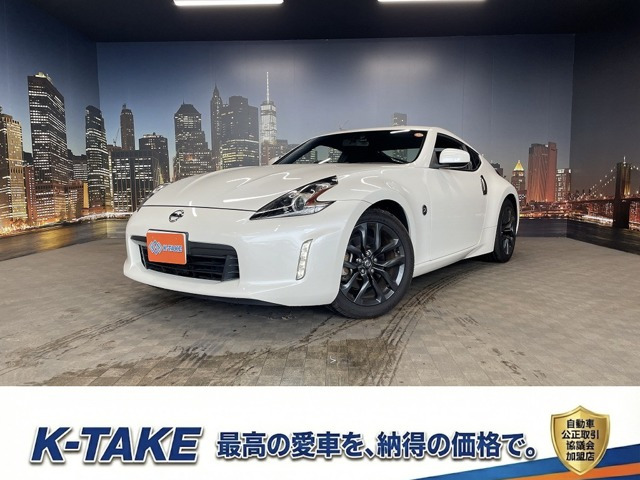 フェアレディZ 3.7 (禁煙車)(メーカーHDDナビ)(バックカメラ)(