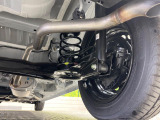 お車を安心してお乗りいただく為には、足回りの定期点検が欠かせません。サービスサポート(有償保証)では無料点検もご提供しており、安心のカーライフをお過ごしいただけるサポート体制が整っています。