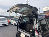 ガラスハッチのみの開閉ができますので、お買い物等にとても便利です。