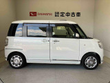 車両右側面からの写真になります。車をご覧になりたい時はお気軽に最寄りの店舗へご相談下さい。