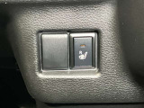 運転席は、冬でも温かシ-トヒ-タ-付、快適にドライブをお楽しみ下さい!!