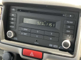 純正オプションのワイドFM対応CDラジオです。