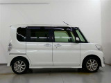 この度は、当社の展示車をご覧いただきまして、誠に有難うございます。自信をもってお勧めできる車となりますので、ごゆっくりご覧頂きたいと思います。